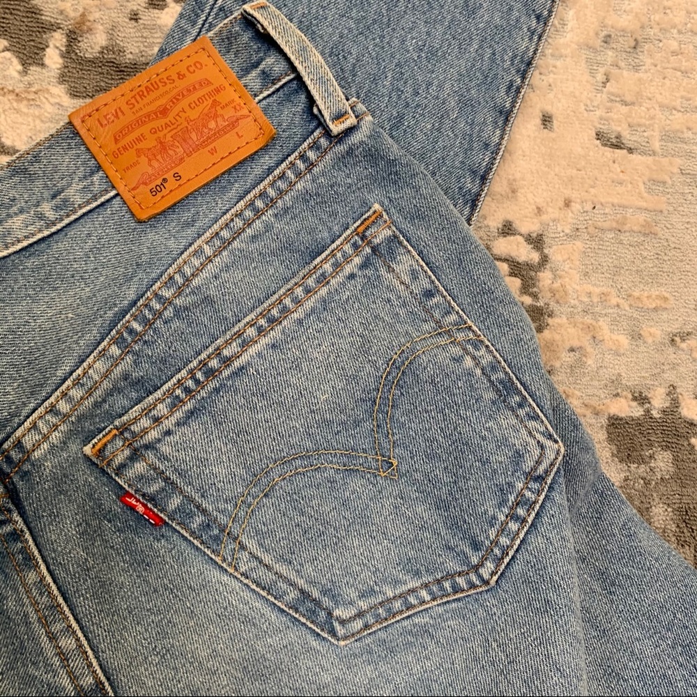 LEVI’S JEANS - Picture 9 of 10